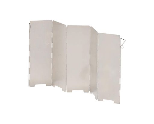 【サイズ】39.8x24x0.1cm 【商品重量】0.3kg 【素材】アルミニウム・スチール キャンプなどで便利なコンロ用のウィンドスクリーンです。 コンロやストーブに合わせて自由にセッティング可能。風の強い日にも火力を補助します。 アルミニウム素材使用で、軽量。折りたたみ式で持ち運びにも便利です。