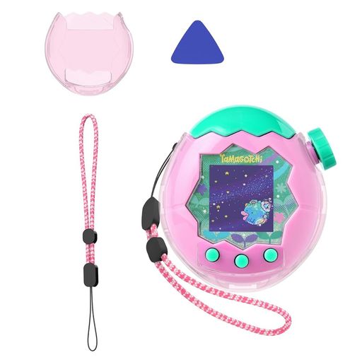 ■ピッタリフィットの専用設計:本品は Tamagotchi Paradise 専用に開発された保護ケースです。本体のカーブラインとボタン位置に精密にフィットし、装着時の操作感を損なうことなく、最高レベルの保護を実現します。 ■ 堅牢&amp;軽量 PC素材:高硬度PC素材を採用し、軽さと丈夫さを両立。優れた防塵性でホコリの侵入を抑え、表面コーティング加工で軽度のキズから機体を守ります。 ■ 透明感で可愛らしさを最大化:高い透光性で、たまごパラダイス本来の可愛らしいデザインをそのまま映し出します。ケースを装着しても、機体の魅力を損なわない仕上がりです。 ■ 機能完全互換:ケースを装着したまま、全てのボタンが正常に操作できます。わざわざケースを外すことなく、他のたまごっちとデータ交換・接続遊びが直接できるので、脱着の手間を完全に省けます。 ■ 使いやすい付属品付き:専用ストラップを同梱し、持ち運びに便利。さらにケース開けツールも付属しており、安全かつ簡単に脱着でき、保護性と携帯性を両立します。