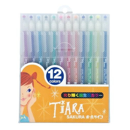 【セット色】光り輝く12種の誕生石カラー 【特長1】宝冠の意をもつ「ティアラ」 【特長2】12種の誕生石をイメージして創られた水性ゲルインキボールペン 【特長3】新開発のラメフレークをインキにミックス/宝石のようなキラキラ感が表現できる 【インク】水性顔料ゲルインキ/ボール径:1.0mm