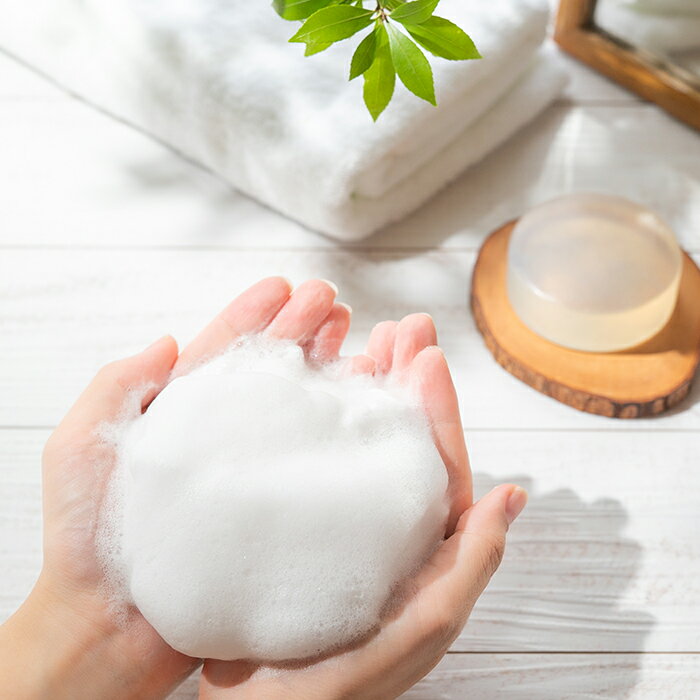 お肌にやさしい無添加せっけん DR.PドクターP プロフェッショナルエステ ケイク 100g 透明石鹸 手作り石けん 超精製 ソープ クリアソープ 無添加 敏感肌 アトピー肌 乾燥肌 スハダコスメチックス SUHADA Cosmetics