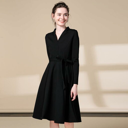 レディース かわいい 風の リトル ブラック ドレス 2024 秋冬 レディース 服 長袖 ウエスト スリム Vネック ミディアム ロング レディース かわいい 風の リトル ブラック ドレス 2024 秋冬 レディース 服 長袖 ウエスト スリム Vネック ミディアム ロング