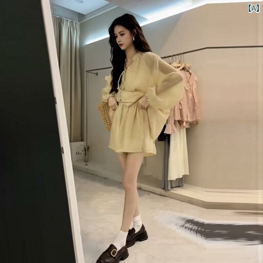 かわいい 春夏 2025夏の 女性用 チャイナ ドレス 新 シフォン 薄手 長袖 シャツ ショート スカート パンツ ツーピース スーツ かわいい 春夏 2025夏の 女性用 チャイナ ドレス 新 シフォン 薄手 長袖 シャツ ショート スカート パンツ ツーピース スーツ