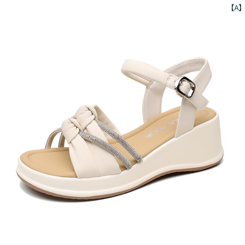 サンダル シンプル おしゃれ 夏の アウトドアウェア 女性用 ウェッジ ヒールサンダル 2025年 ファッション フェアリー スタイル ソフト ボトム ラインストーン ミッド ヒール 革 小 足