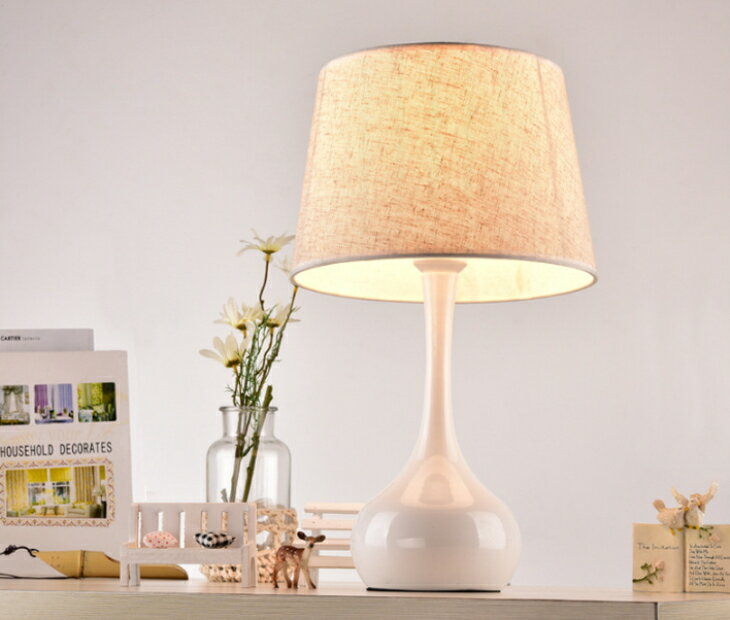 卓上ライト テーブルライト 卓上照明 スタンドライト ナイトスタンド 間接照明 おしゃれ 北欧 モダン 書斎 寝室 インテリア デスクライト