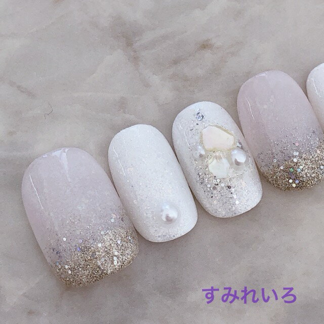 楽天すみれいろネイルネイルチップ つけ爪 ブライダル かわいい ショート ロング 白無垢 春ネイル nail プレゼント 短い爪 小さい爪 大きい爪 ベリーショート ちび爪 白系 ウエディングネイル 付け爪　クラッシュシェル風　ジェルネイル【1625】ホワイトラメシアーラメキラキラシェル　 b/f