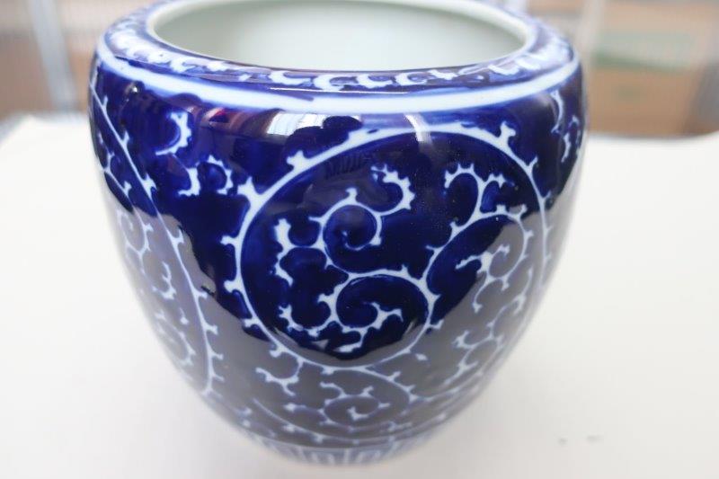 上質 中国産 手火鉢 青 たこ うずまき 高さ20cm 花瓶、物入れなどにも