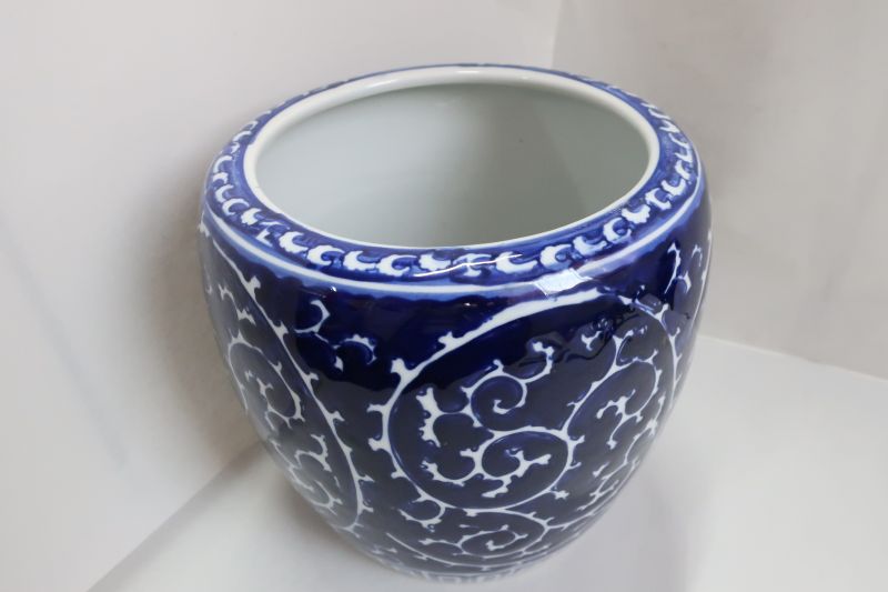 手火鉢（濃紺タコ柄）