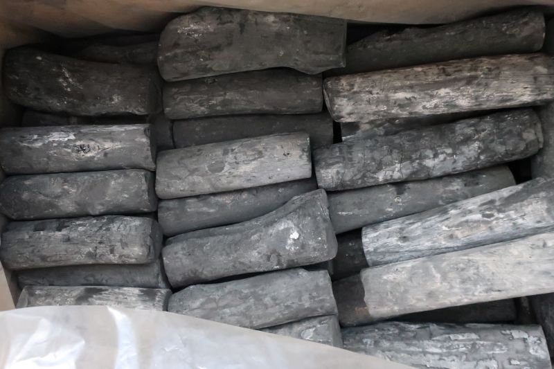 ベトナム備長炭【切上丸15kg】高火力で旨さ格別！試す価値あり