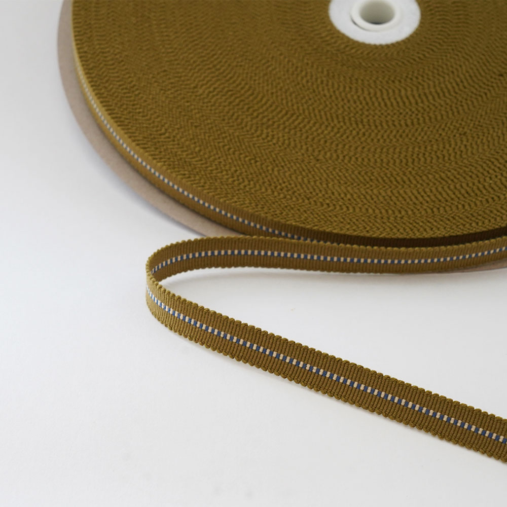お祭り用品　箱紐（平紐）抹茶1本線【#209】一巻（巻き売り）　幅：12mm／長さ：60m　[ はこひも ひらひも さなだひも おび 手芸 血止め 平打ちひも 平打紐 組みひも 組紐 tape 真田紐 組み紐 ]