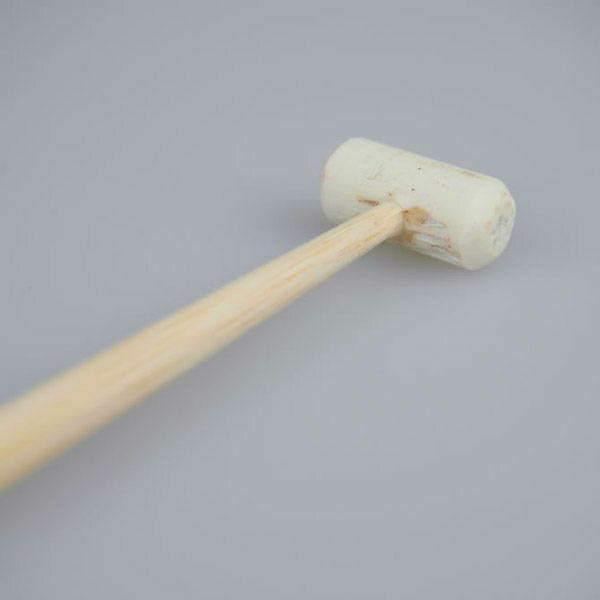 摺鉦用シモク（鹿角）　小サイズ　[ しもく シュモク 撞木 しゅもく つくぼう 突棒 すりがね 鉦吾 しょうご 当たり鉦 あたりがね チャンチキ コンチキ チャンギリ 四助 よすけ たたきがね専用 お祭り用品 祭用品 和楽器 ]