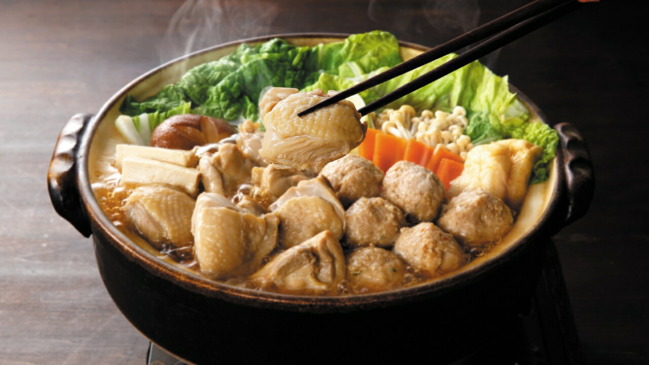 【北海道、沖縄除き送料無料】　　両国　鶏醤油ちゃんこ鍋つゆストレートタイプ日本食研 　1袋3〜4人前/袋