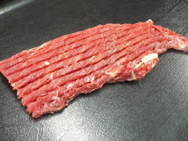 サービス品　国産　牛のサガリ　ステーキ　140g