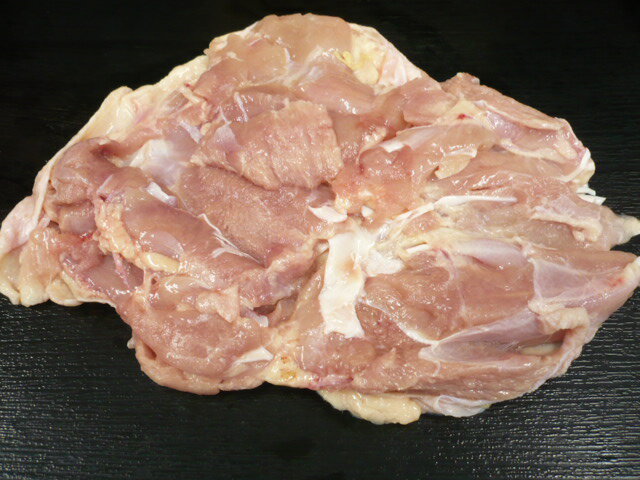 国産　若鶏のモモ肉　1000g　1枚ずつ真空パック