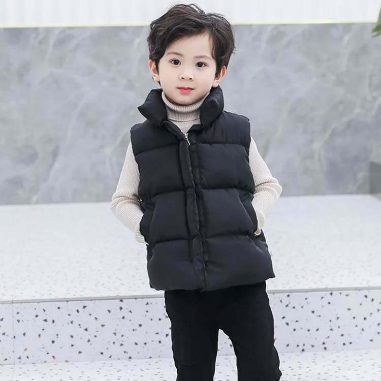 サマー楽天市場店のダウンベスト キッズ スタンドカラー 子供服 中綿 中綿ベスト ベスト 女の子 男の子 アウター ジップアップ ダウンジャケット 立襟 軽量 あったか 暖かい 防寒対策 保温 子供｜アングル3