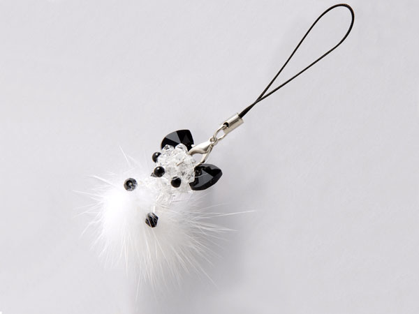 訳あり(細かいキズあり) ファッションジュエリー/クリスタルビーズ/ファー付チワワ/ストラップ/ブラック/Sサイズ 新品