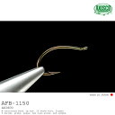 AXISCO / アキスコ AFB-1150 シュリンプやピューパ用です。 AXISCO AFB-1150 shrimp, grubs, pupae, San Juan worms, and nymphs Hook continuous bend, up eye, 1X heavy wire, forged. フォージド、アップアイ、1Xヘビーワイヤー、リバースド 25本入り AFB-1151(バーブレス)もあります。 ニンフやイマージャー、ドライフライまで幅広く使えます。 特にカディスピューパやスカッドなどを巻くと非常にリアルかつ、水中でのフライの理想的な姿勢にも優れた実践的なフライになります。 特徴ある形状をいかし、クラシックなウェットフライを巻いても楽しいフックです。 Made in JAPAN 強さと鋭さが違う高性能なアキスコフックは、世界最高レベルの品質です。 パッケージがいまいちなのが残念ですが、TMCやバリバスのような上等のケースに入れてしまうと、 値段が跳ね上がってしまいます。質実剛健とご理解ください。 高品質の鋼材を熟練の焼き入れで硬くて脆くもなく、柔すぎてなまってもいません。 ケミカル研磨技術と熱処理によって鋭く高精度な針先を実現しています。 抜群のフッキング性能を誇るシャープな針先が自慢です。 下請け工場の〇ト(土〇富など)が、横から売っているフックとは品質が違います。 因みにアキスコフックは、安物の〇ト(土〇富)製ではありません。 もっと高品質な世界的フック製造会社で生産されています。 メーカー希望小売価格はメーカーカタログに基づいて掲載しています