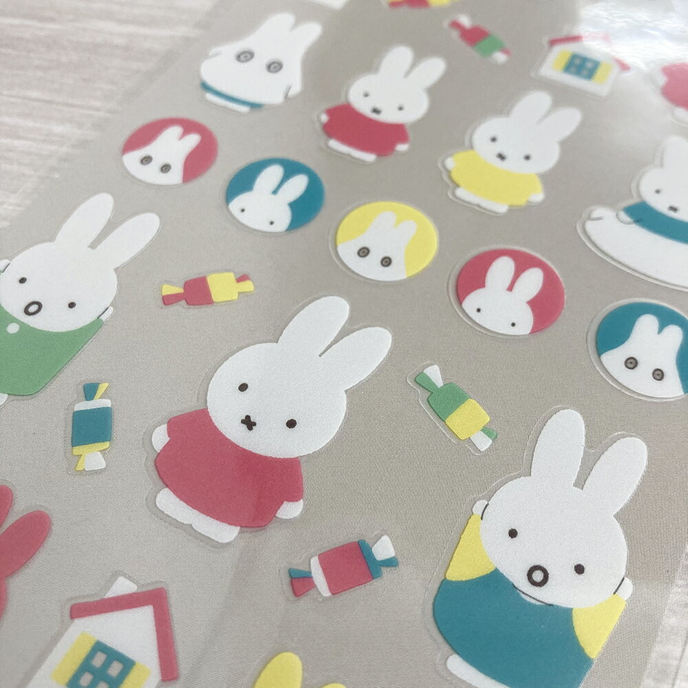 【メーカー完売のため在庫限り】ミッフィー クリアシールスクエア BA21-24【miffy ディックブルーナ DickBruna 大人 グッズ かわいい 文具 ステッカー ラベル】