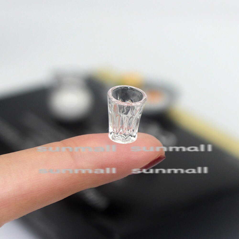 90000004【1セット5点販売】ミニチュア 透明グラス ドールハウス用ガラス風コップ 食器小物 ミニチュア..