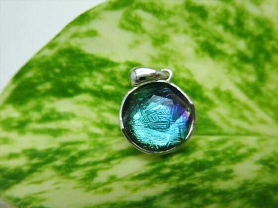 【ペンダントトップ】カラーギベオン(鉄隕石)品質AAA1.9g約11.6×6mm六芒星【鑑別済み】