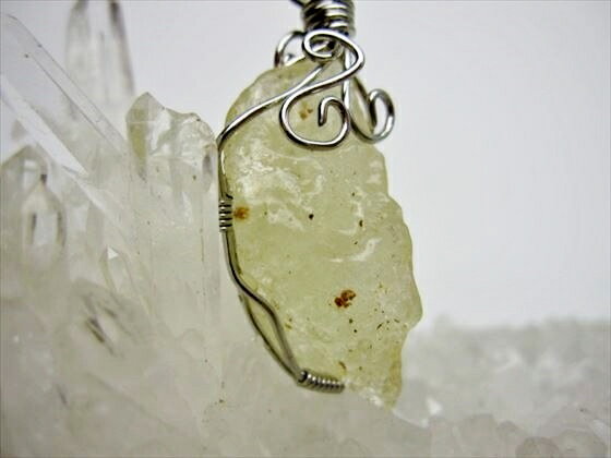 【ペンダントトップ 】リビアングラス5g【一点物】【鑑定済み】