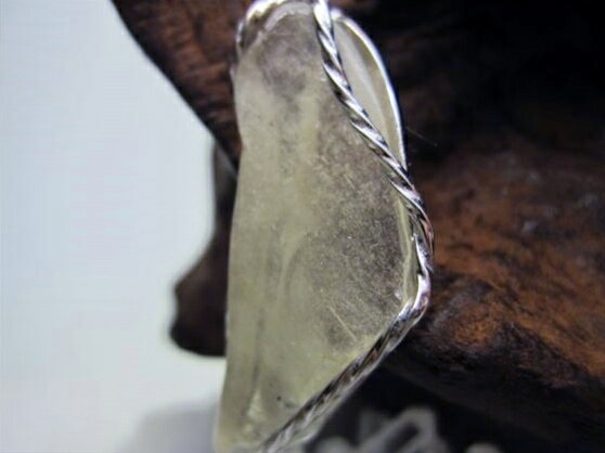 【ペンダントトップ 】リビアングラス6g【一点物】【鑑定済み】