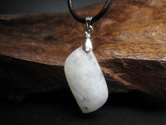 【ペンダントトップ】ブルームーンストーン5g【一点物】