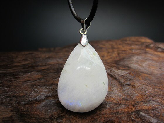 【ペンダントトップ】ブルームーンストーン6.5g【一点物】