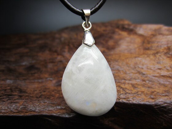 【ペンダントトップ】ブルームーンストーン6.5g【一点物】