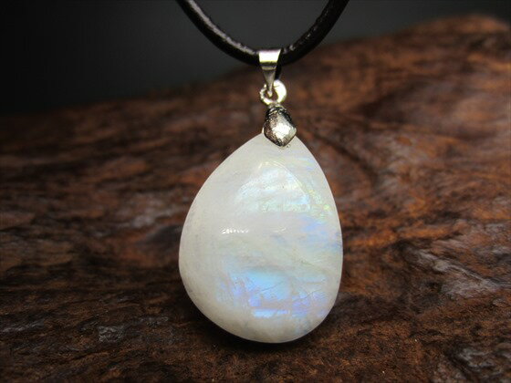 【ペンダントトップ】ブルームーンストーン5g【一点物】