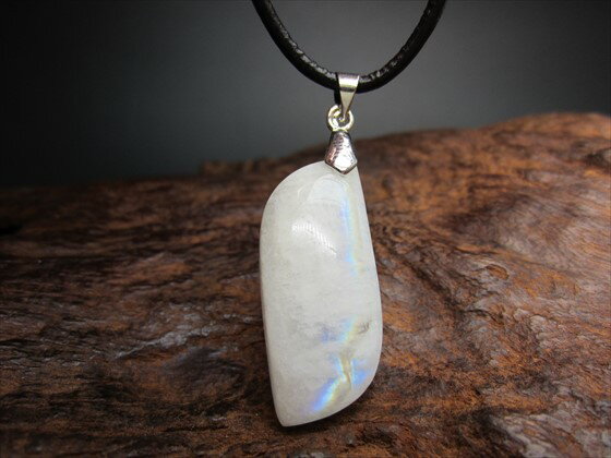 【ペンダントトップ】ブルームーンストーン5.5g【一点物】