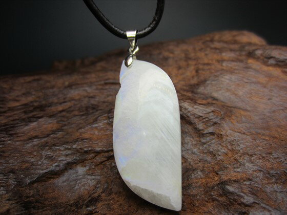 ※キズあり※【ペンダントトップ】ブルームーンストーン5.5g【一点物】