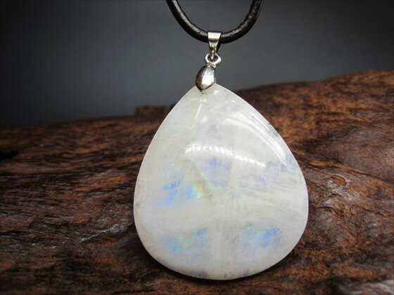 【ペンダントトップ】ブルームーンストーン8.5g【一点物】