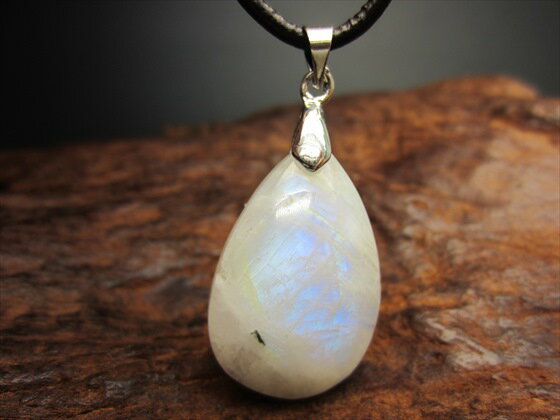 【ペンダントトップ】ブルームーンストーン5.5g【一点物】