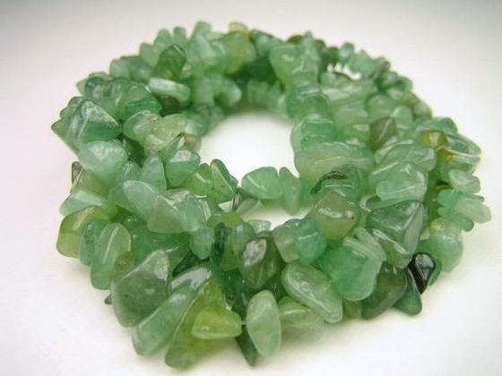 【さざれ連売り商品】グリーンアベンチュリン品質AAA78cm