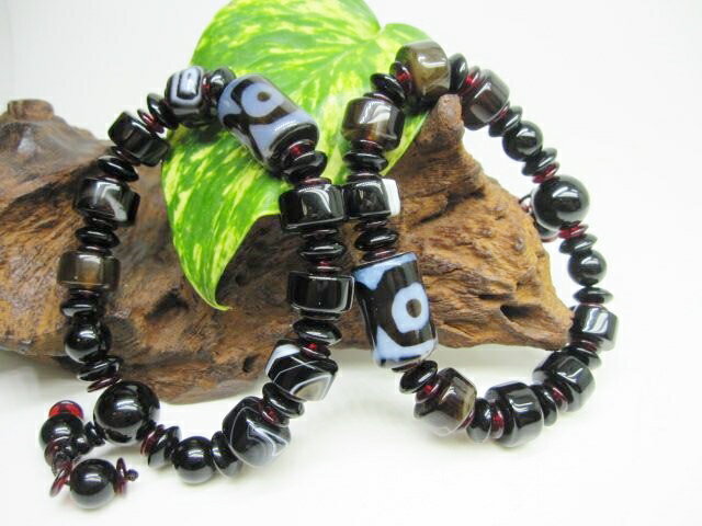 【均一ブレスレット・数珠】三眼天珠+黒縞メノウ20×14mm+14×8mm