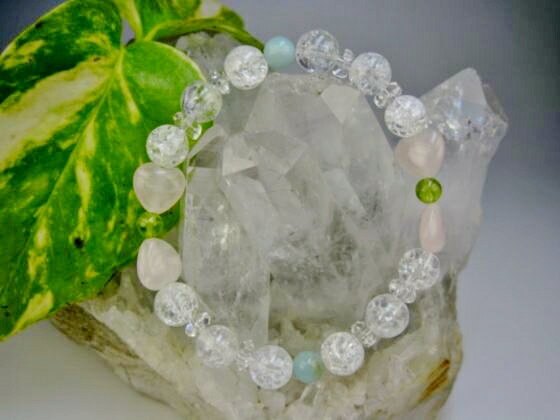 ※訳あり※【均一ブレスレット】クラック水晶+ペリドット+ローズクォーツ・ハートカット+アマゾナイト