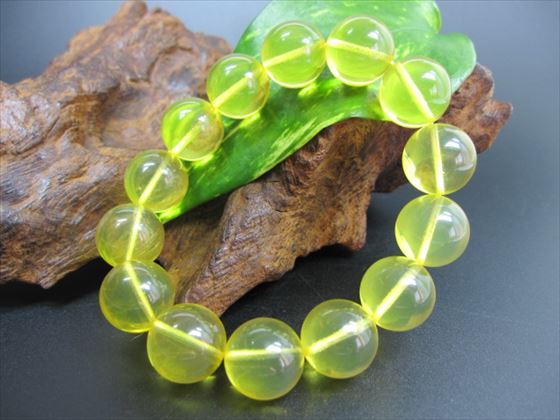 【均一ブレスレット】合成樹脂琥珀(ブルーアンバー)Φ16±0.5mm