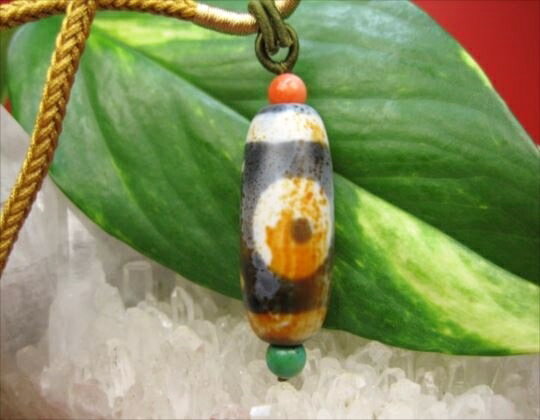 【ネックレス】三色天地天珠ベージュ【一点物】