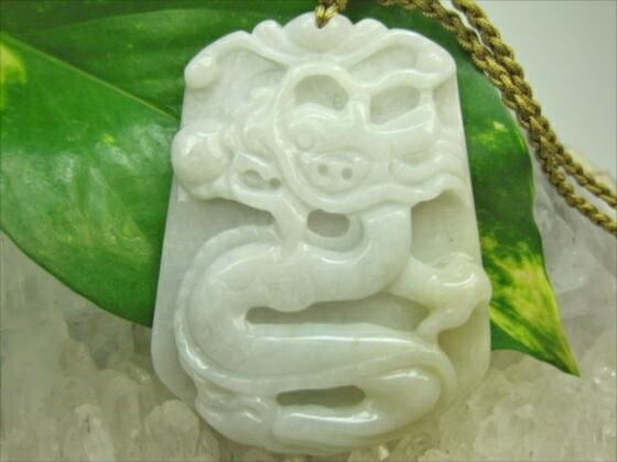 【ネックレス:龍神】翡翠(ジェダイト)38g【鑑別書付き】