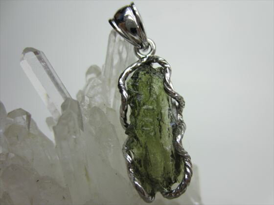 【ペンダントトップ】モルダバイト4.3g【鑑別済み】【一点物】