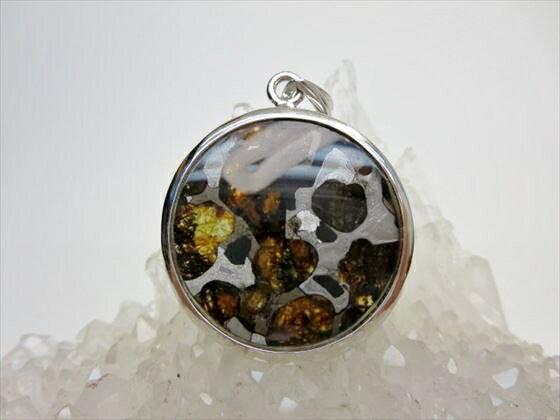 【ペンダントトップ】パラサイト(石鉄隕石)28×6.1mm【鑑定済み】