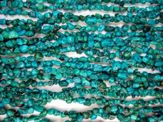 【さざれ連売り商品】天然ターコイズ80cm