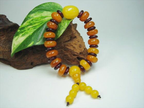 【均一ブレスレット】合成樹脂琥珀(アンバー)