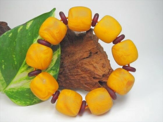 【均一ブレスレット】合成樹脂琥珀(アンバー)【つやなしタイプ】19×21mm+12×4mm