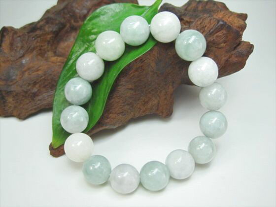 【ブレスレット】翡翠(ジェダイト)品質AAΦ13.2±0.2mm【鑑定済み】