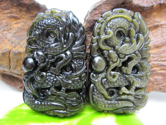 ※訳あり※【飾り物】ゴールデンオブシディアン龍46×28×8mm