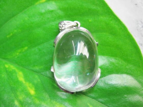 【ペンダントトップ】レインボー水晶13g