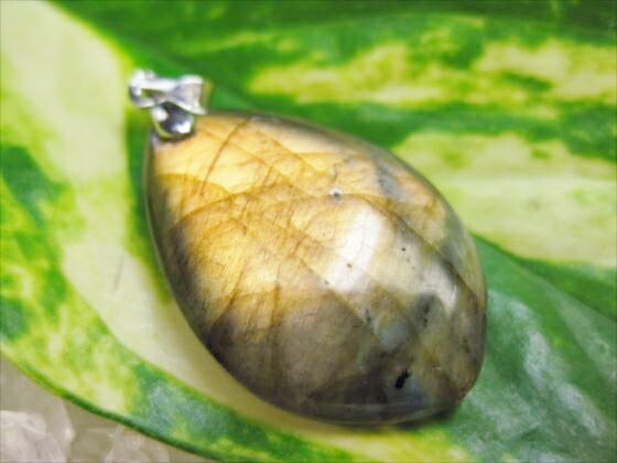 【ペンダントトップ】ラブラドライト6g【一点物】