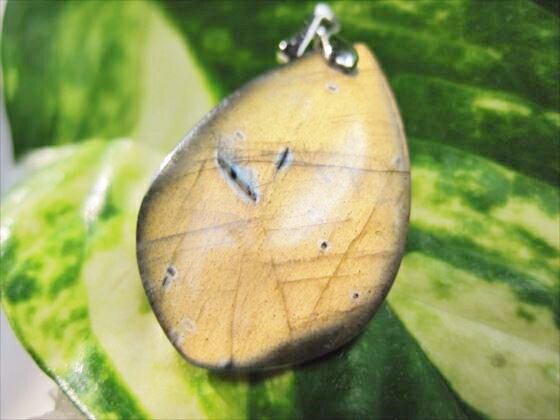 【ペンダントトップ】ラブラドライト7g【一点物】