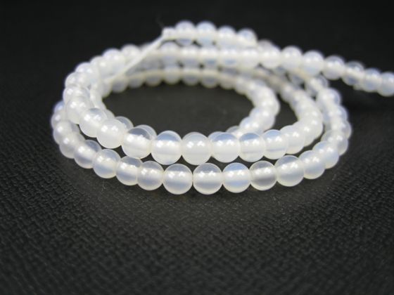 【連売り商品】ホワイトアゲート(白メノウ)品質AAAΦ4.2±0.2mm